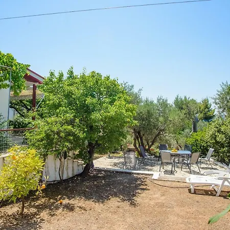 Feriehus Haus Manya In Lassy